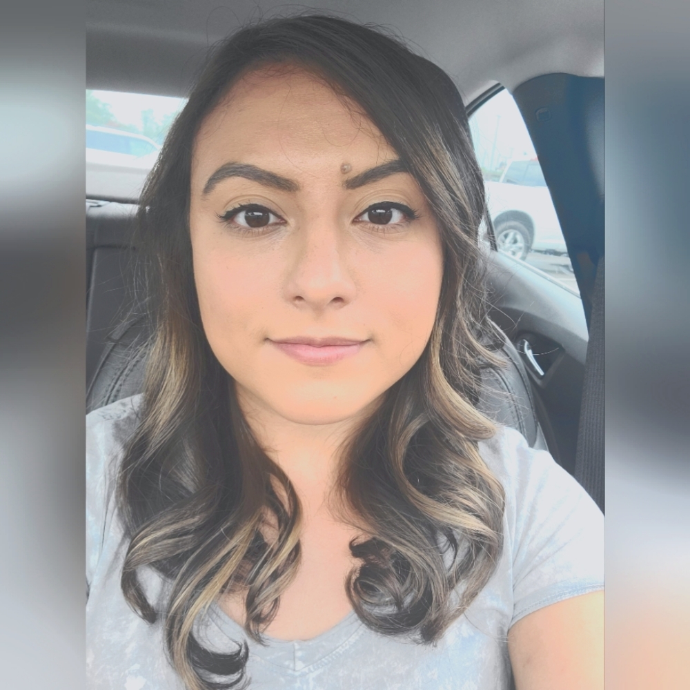 Meet your Posher, Gloria